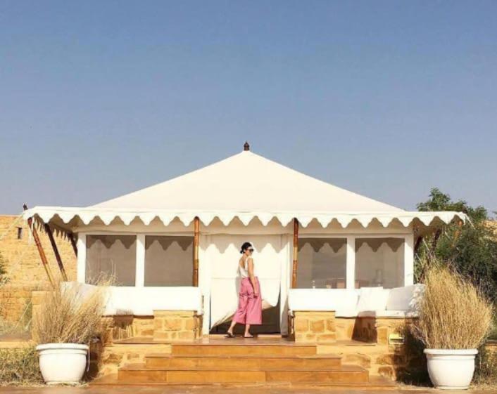 Khamma Ghani Resort With Pool Jaisalmer Exteriör bild
