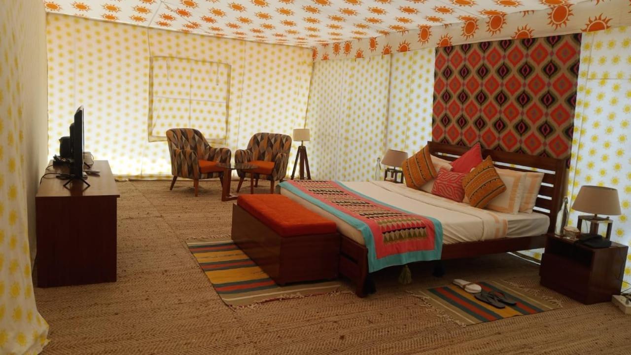 Khamma Ghani Resort With Pool Jaisalmer Exteriör bild