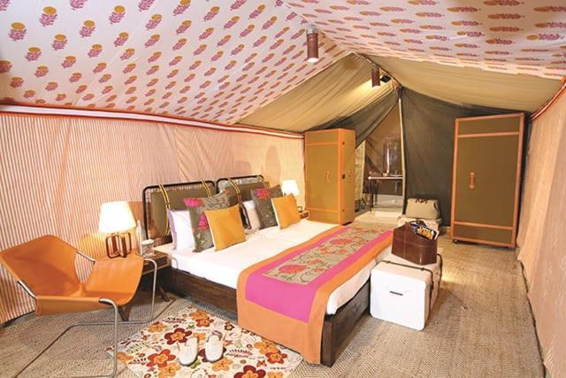 Khamma Ghani Resort With Pool Jaisalmer Exteriör bild